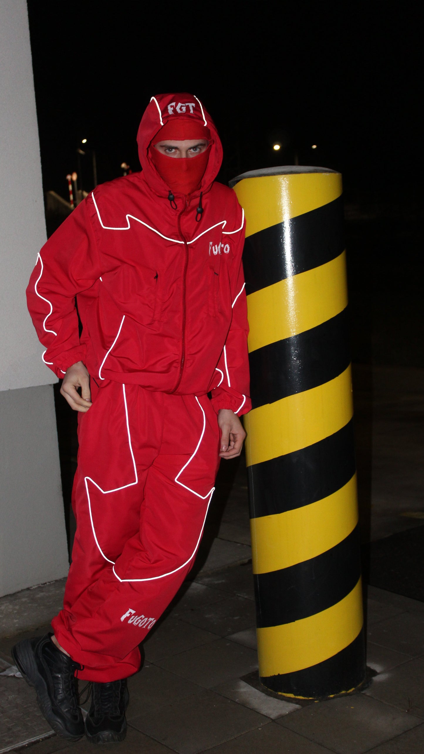 Man Windbreaker Set "CRIMSON TRACE"